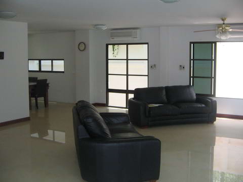 Big East Pattaya House for Sale or Rent