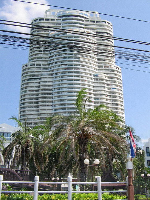 Sea-view Jomtien Condo for Rent