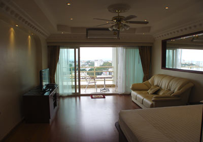 Central Pattaya Condo for Sale or Rent