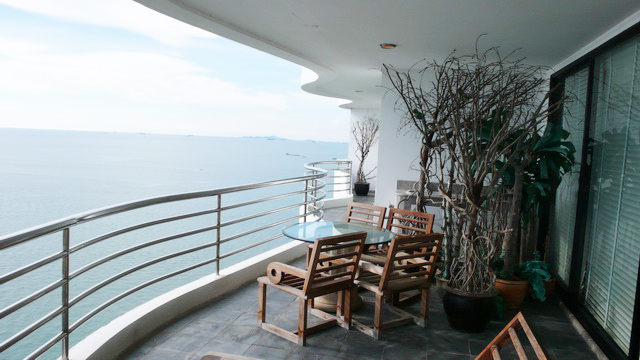 For Rent Beach Front Condo