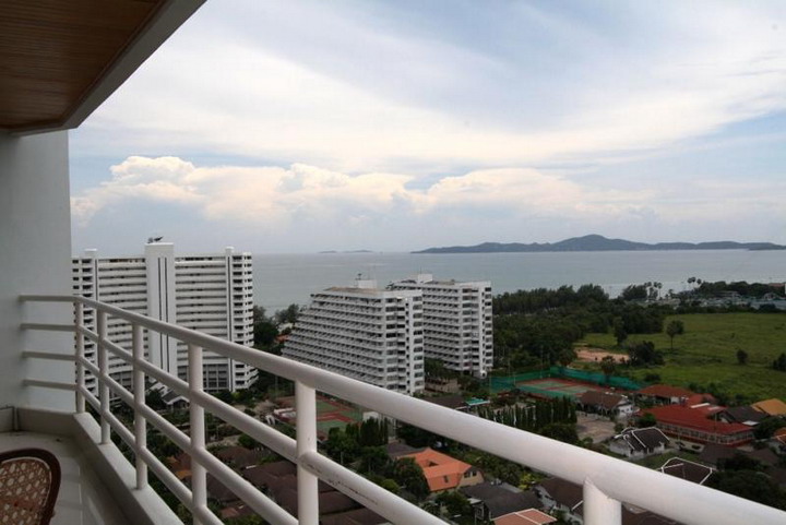 Condo for Sale in Jomtien