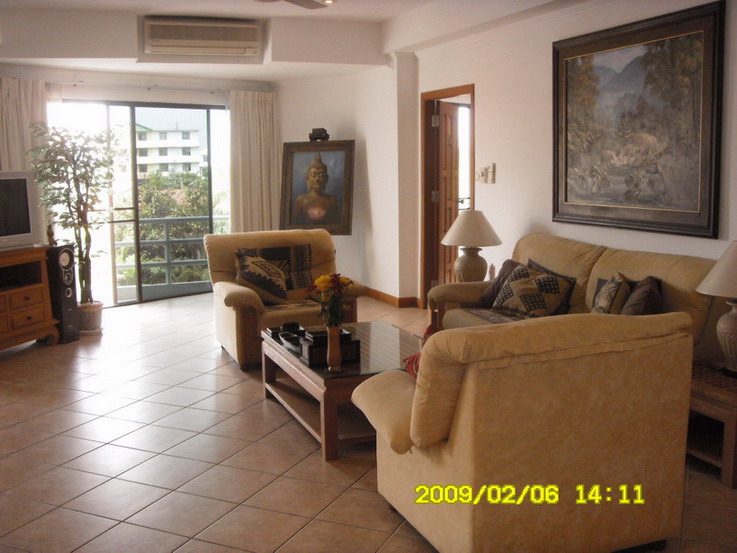 2-Bedrooms Condo for Rent