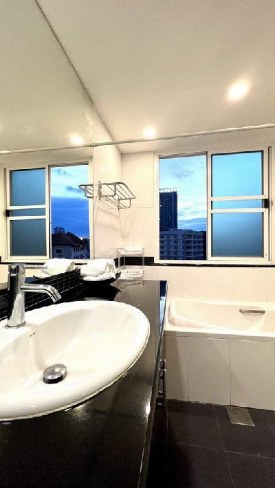 Condominium Downtown Luxury Residence Condo for Rent or Sale