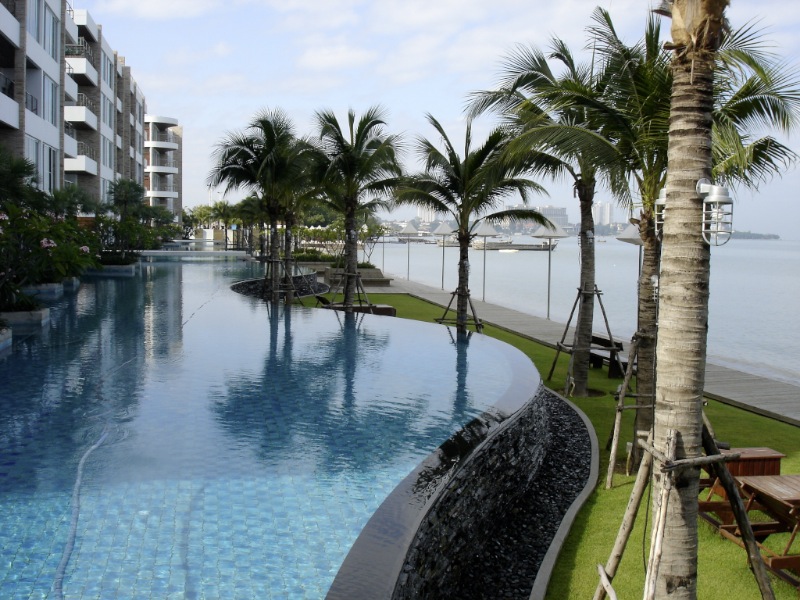 Luxury Beachfront Condominium for Sale or Rent