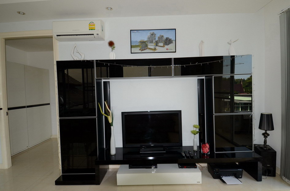 LUXURY CONDO FOR RENT 1 BEDROOM, PRATAMNAK AREA