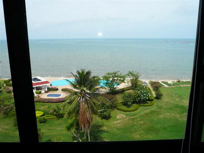 Beachfront 3 Bed Condo for Sale and Rent