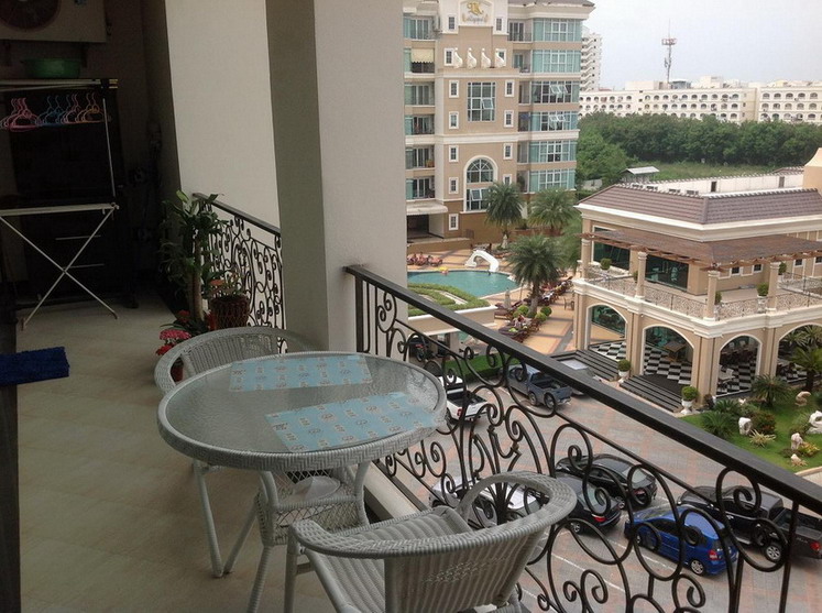 Large 1 Bedroom Condo in City for Sale and Rent