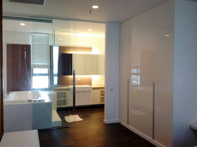 Luxury Sea-view on higher floors Northpoint Condo for Sale in Wong Amat Beach