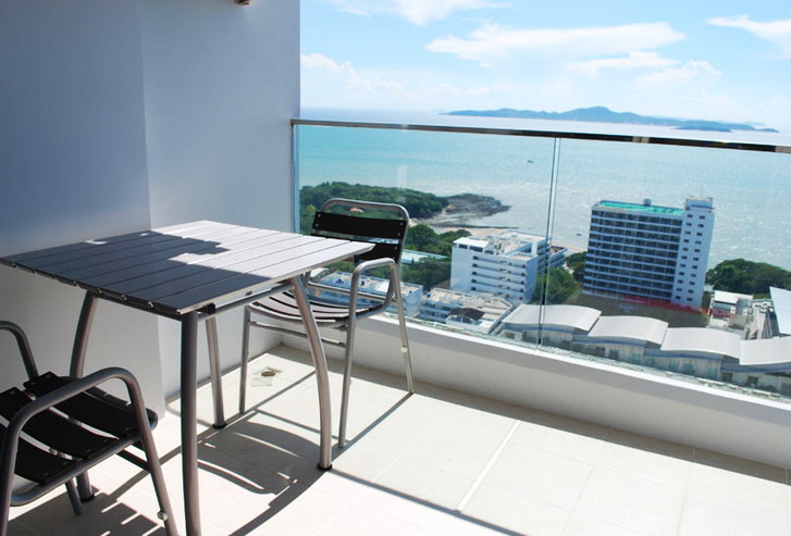 Sea-view Condo for Sale and Rent in Pratamnak Hill