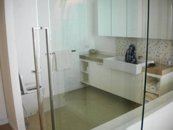 Luxury Beachfront Northpoint Condominium 3 Bedrooms For Rent in Wong Amat Beach Pattaya