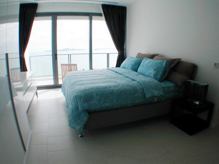 Luxury Beachfront Condominium for Sale and Rent in Northpoint Condo