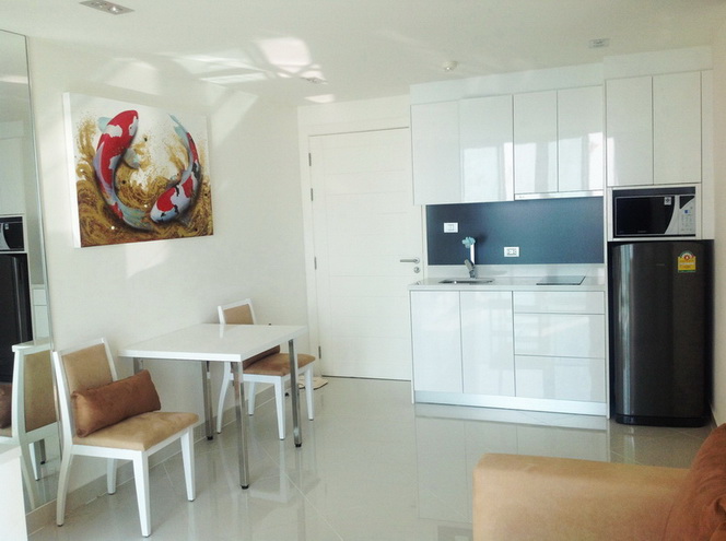 Sea View Condo for Rent in Cosy Beach Pratumnak Pattaya