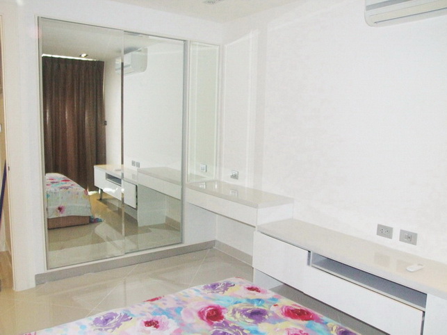 Sea View Condo for Rent in Cosy Beach Pratumnak Pattaya