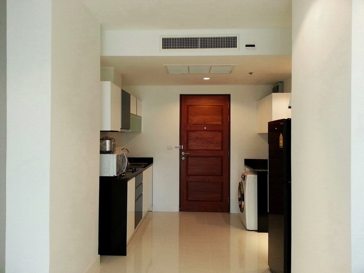 New Condo for Rent on Pratamnak Hill Pattaya