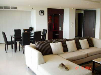 3 Bedrooms Luxury Sea view Condo for Rent on Pattaya Beach Rd.