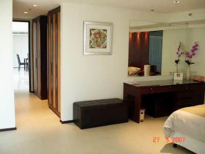 3 Bedrooms Luxury Sea view Condo for Rent on Pattaya Beach Rd.