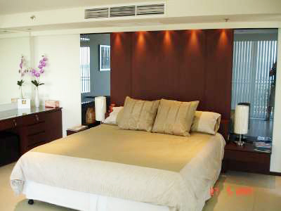 3 Bedrooms Luxury Sea view Condo for Rent on Pattaya Beach Rd.