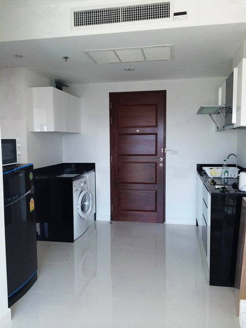 New Condo for Rent on Pratamnak Hill Jomtien Pattaya