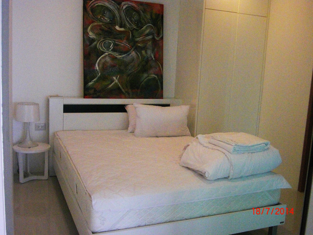 3 Bedrooms Beachfront Condominium for Rent