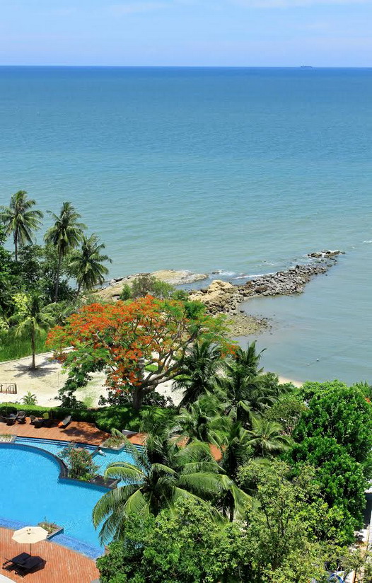 Sea View Condominium for Sale or Rent in Wong Amat Beach Pattaya