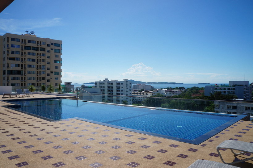 2 Bedrooms Condo for Sale and Rent on Pratumnak Hill Pattaya