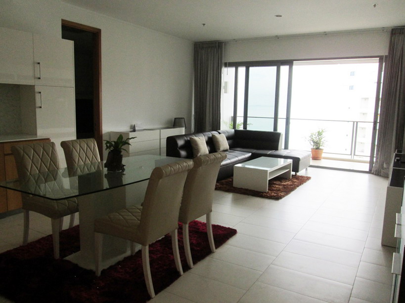 Modern 2 Bedrooms Wong Amat Beach Condominium For Rent in Northpoint Condo