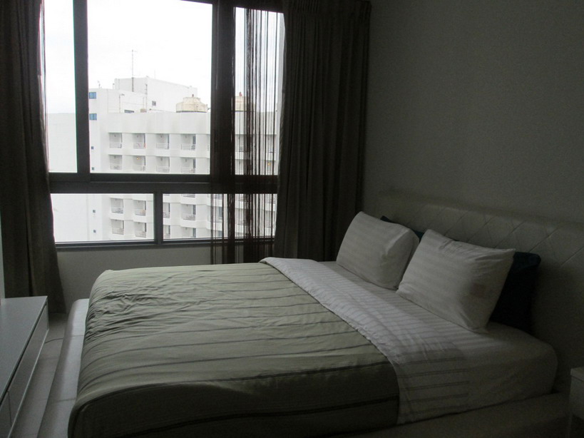 Modern 2 Bedrooms Wong Amat Beach Condominium For Rent in Northpoint Condo