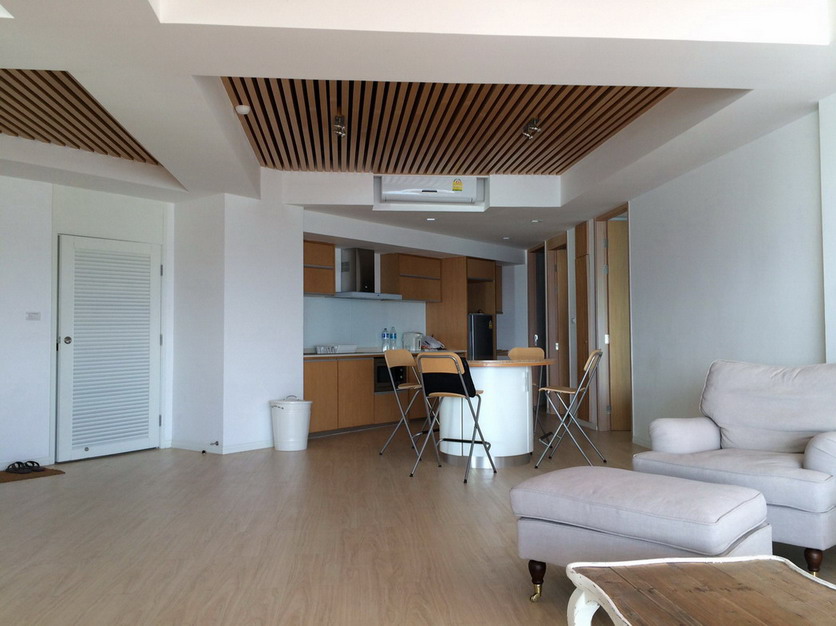 3 Rooms with Sea View Condo for Rent in Wong Amat Beach