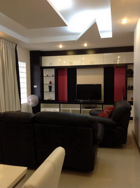 Phratumnak Hill Superb 2 Bedrooms Condo for Sale and Rent