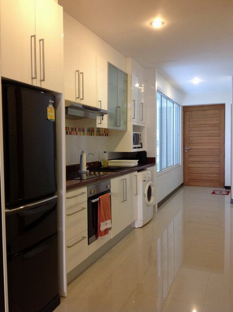 Phratumnak Hill Superb 2 Bedrooms Condo for Sale and Rent