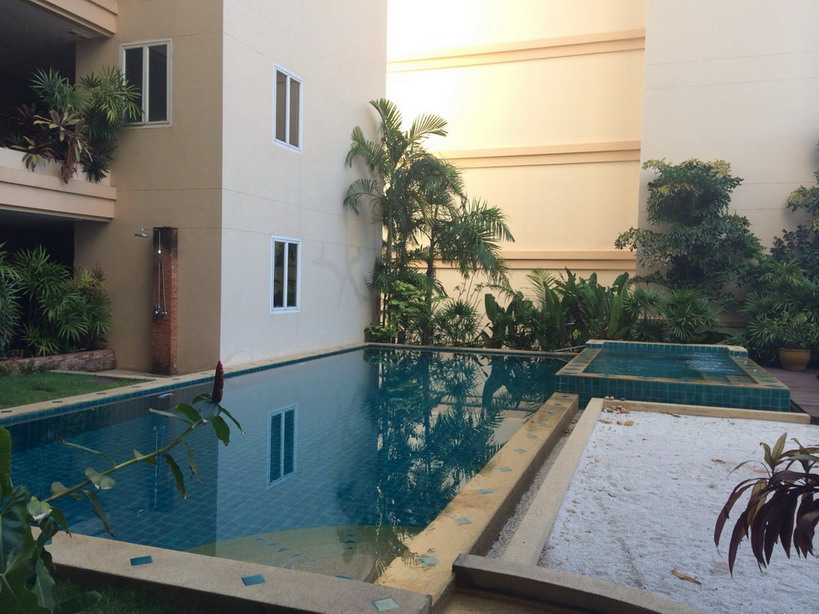 EXECUTIVE RESIDENCE 1 BED CONDO FOR RENT