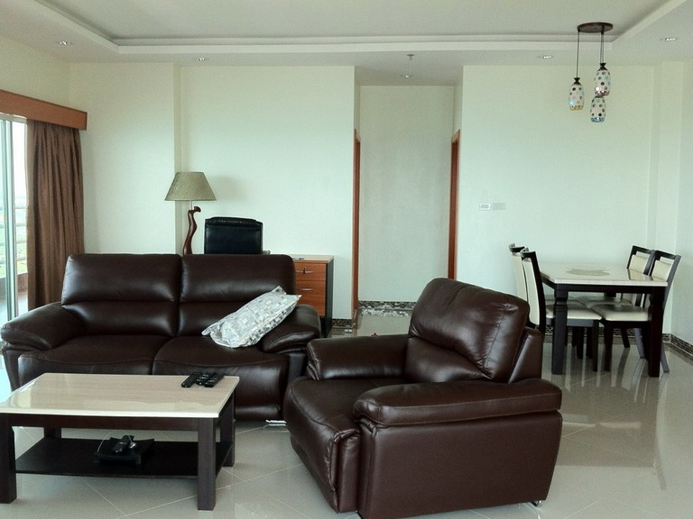 3 Bedrooms Condo for Sale and Rent Jomtien Beach Rd.