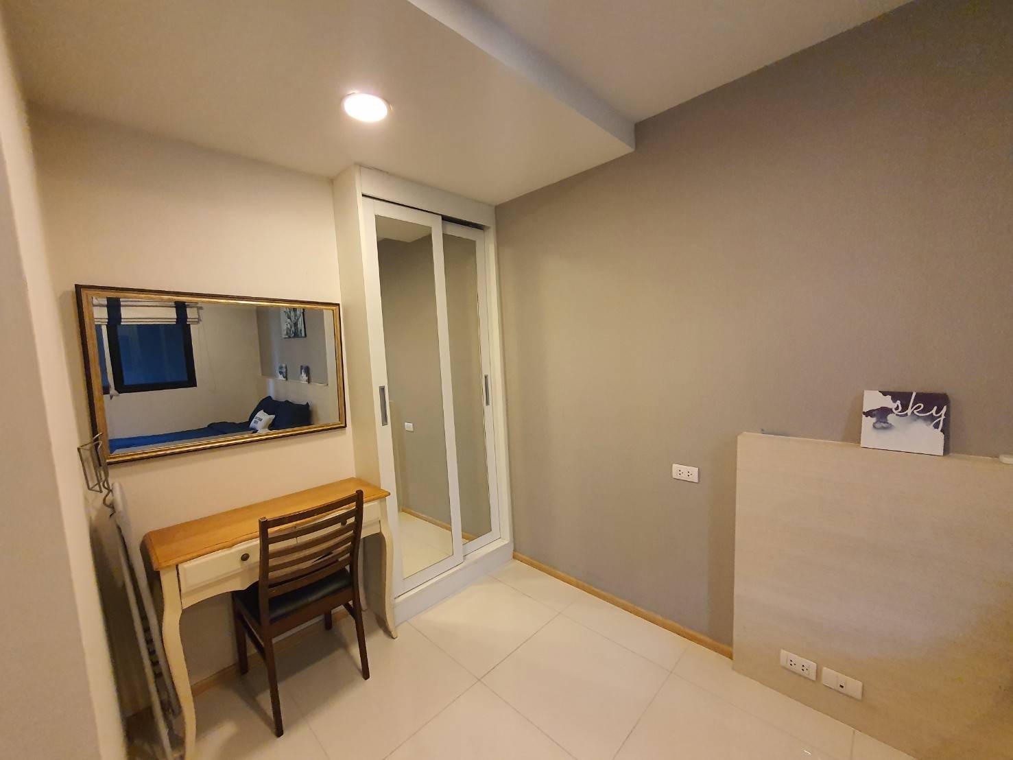 2 Bedrooms Condo for Sale and Rent in Jomtien