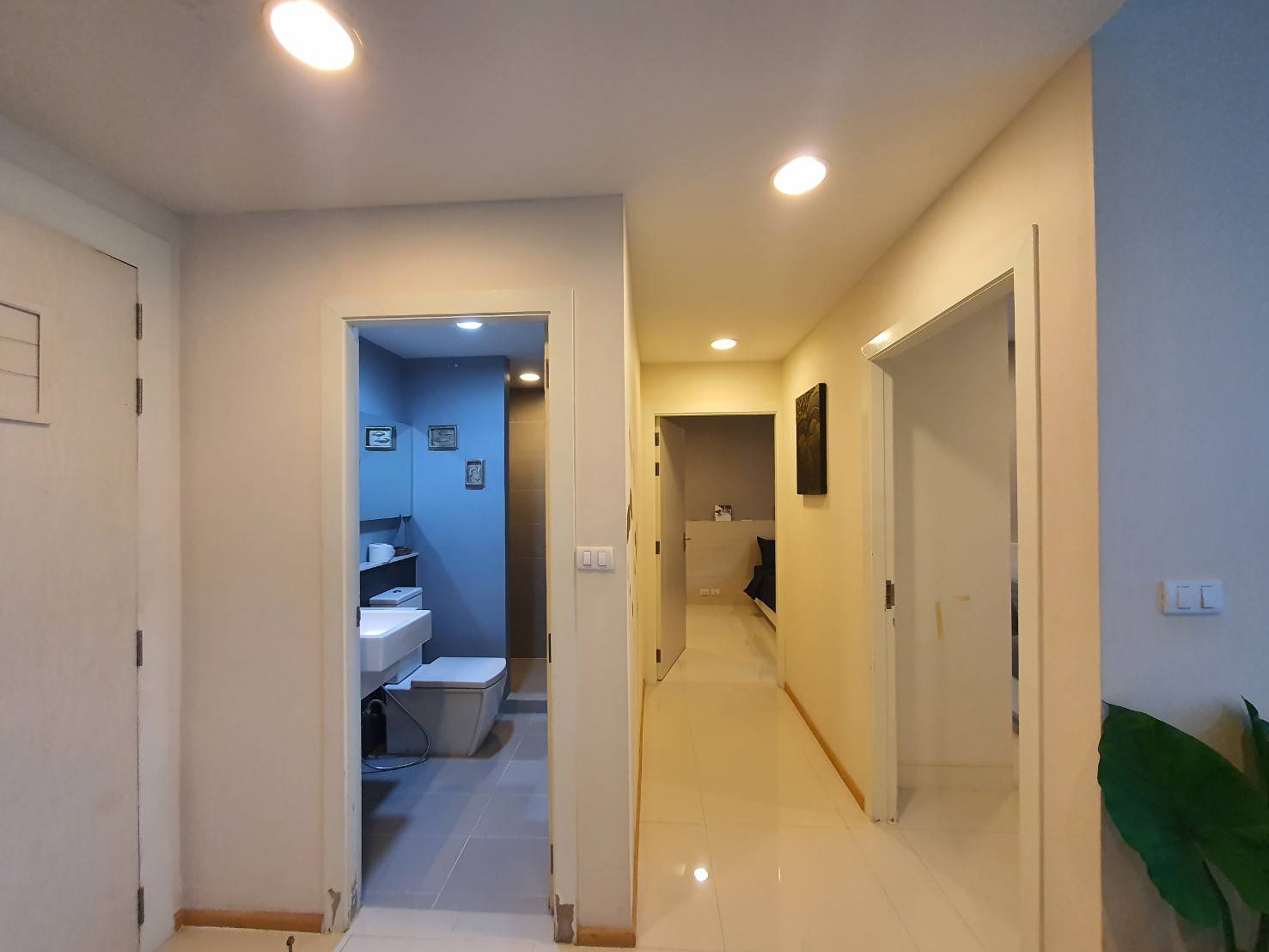 2 Bedrooms Condo for Sale and Rent in Jomtien