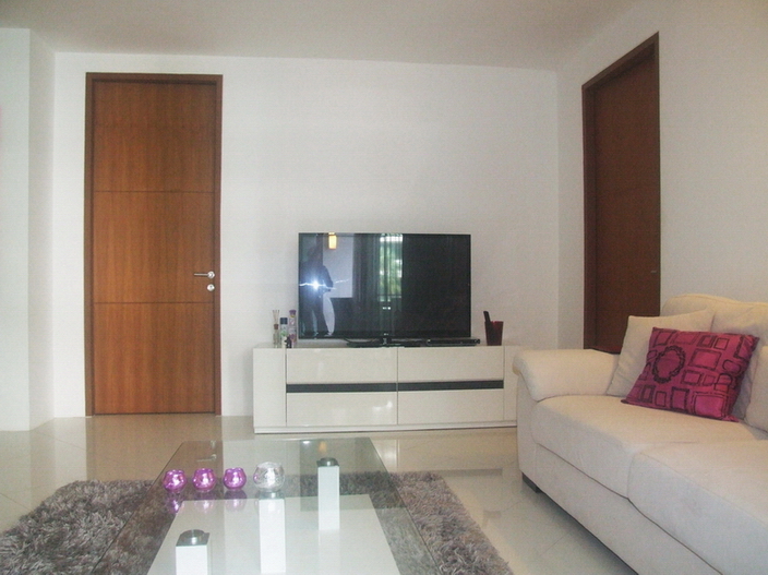 2 Bedrooms Beachfront Condominium for Rent