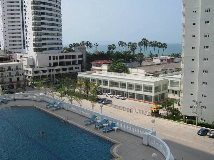 Large Condo For Sale or Rent in Jomtien