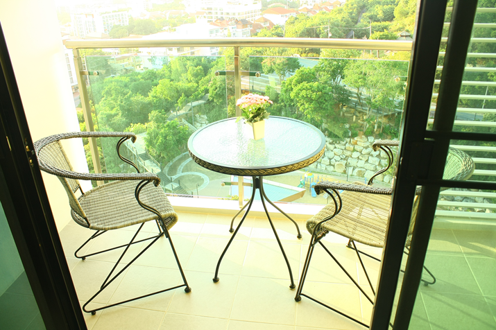 2 Bedrooms Condo for Sale and Rent in Pratumak Area