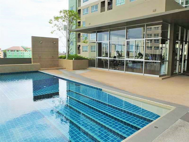 Condo Wongamat for Rent