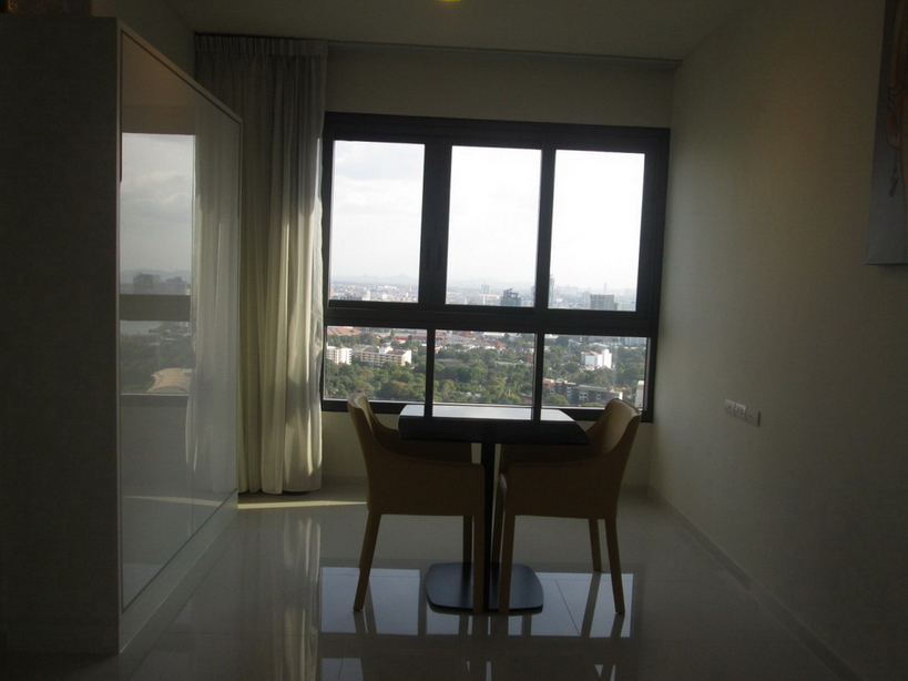 New 2 Bedrooms Condo For Rent in Wong Amat Beach Pattaya