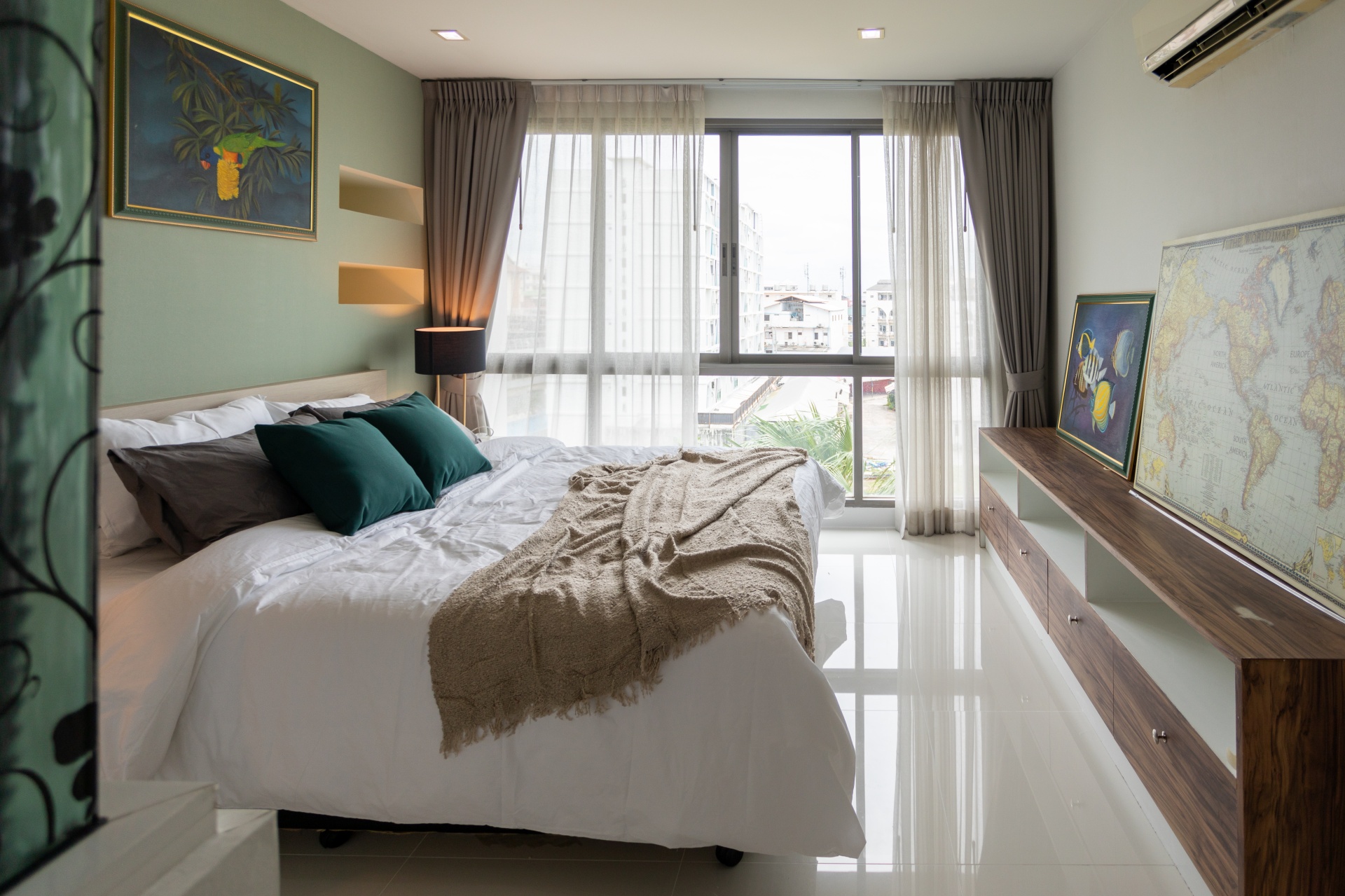 2 Bedrooms Condo for Rent in Pattaya Center