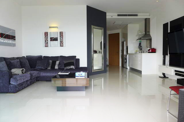 Luxury sea view 2 bedroom Beachfront Condo for Sale Rent in Wong Amat Beach, Pattaya