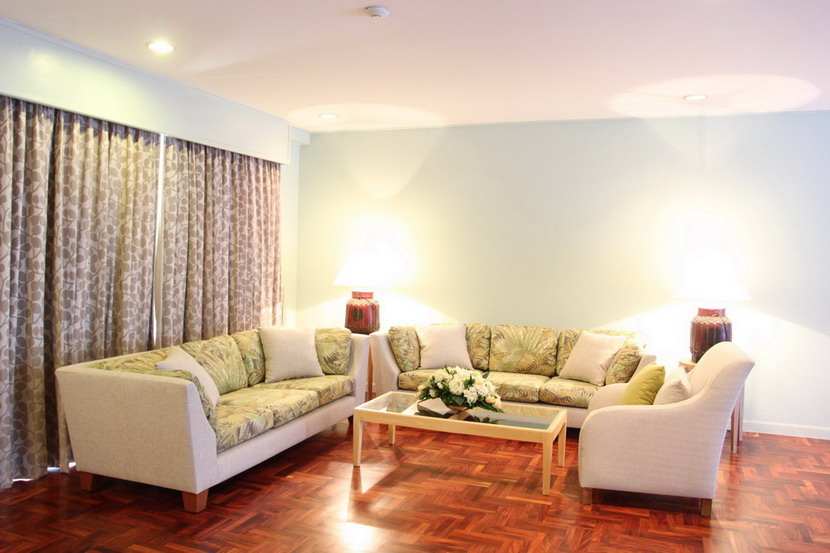 Luxurious Suites 2 Bedrooms Condo for Rent on Pratamnak Hill