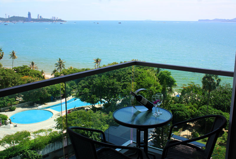 Sea View Condo for Rent in Wong Amat Beach, Pattaya