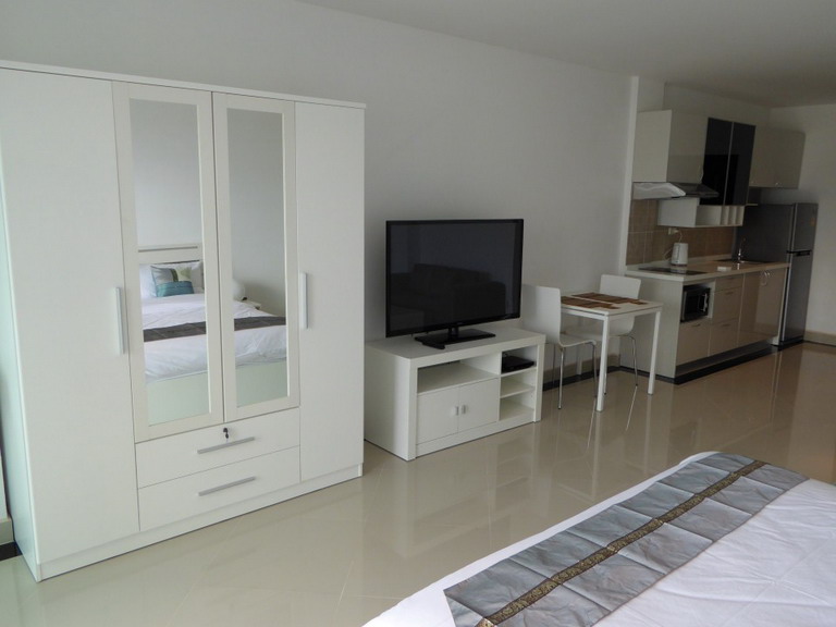 Condo for Sale and Rent  Jomtien Beach Rd.