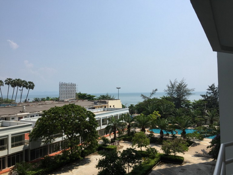 Condo for Sale and Rent  Jomtien Beach Rd.