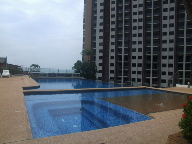 Large 1 Bedroom Condo for Rent on Pratumnak Rd.