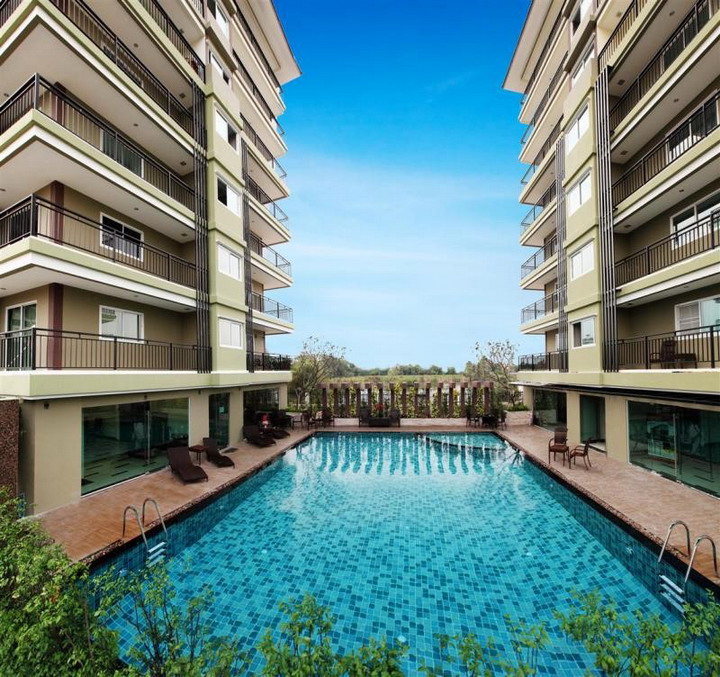 A Beautiful 2 Bedrooms Condo for Sale in Jomtien