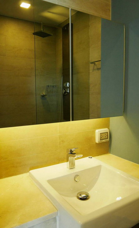 Beachfront Condo for Rent in Jomtien Beach Rd.