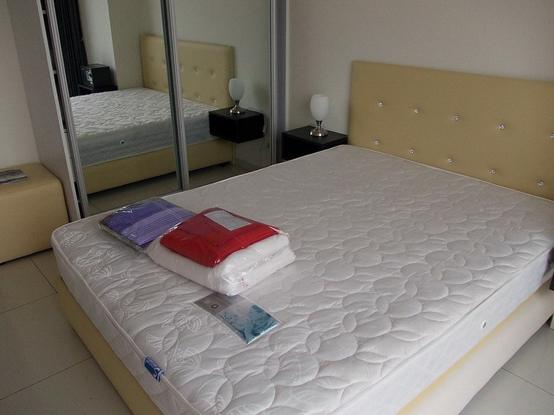 1 Bedroom Condo for Rent on Phratumnak Hill