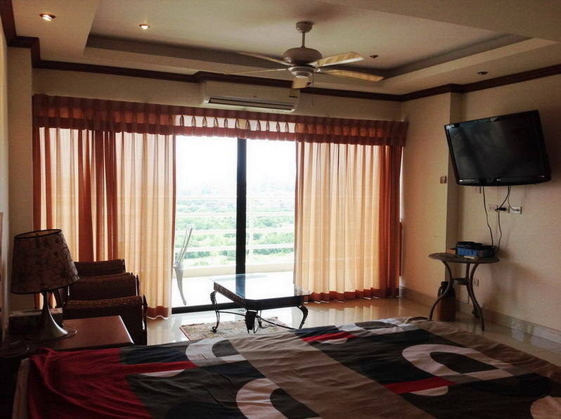 Sea View Condo for Sale in View Talay 5